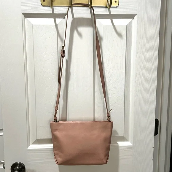 J. Crew Oslo Blush Soft Leather Crossbody Bag Excellent Condition - Picture 2 of 12